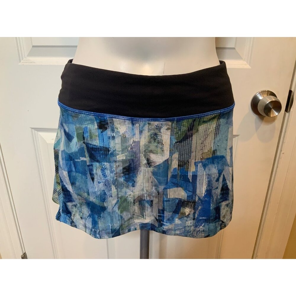 Lululemon Play Off The Pleats Blue Abstract Mid-Rise Skirt , Size 4